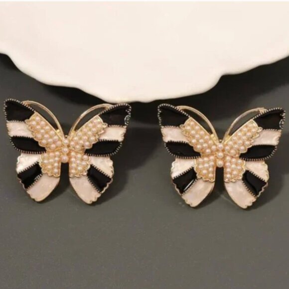 ⭐️❤️ FREE Butterfly Striped Bug Insect Chic Pearl Faux Hip Hipster Art Earrings - Picture 3 of 6